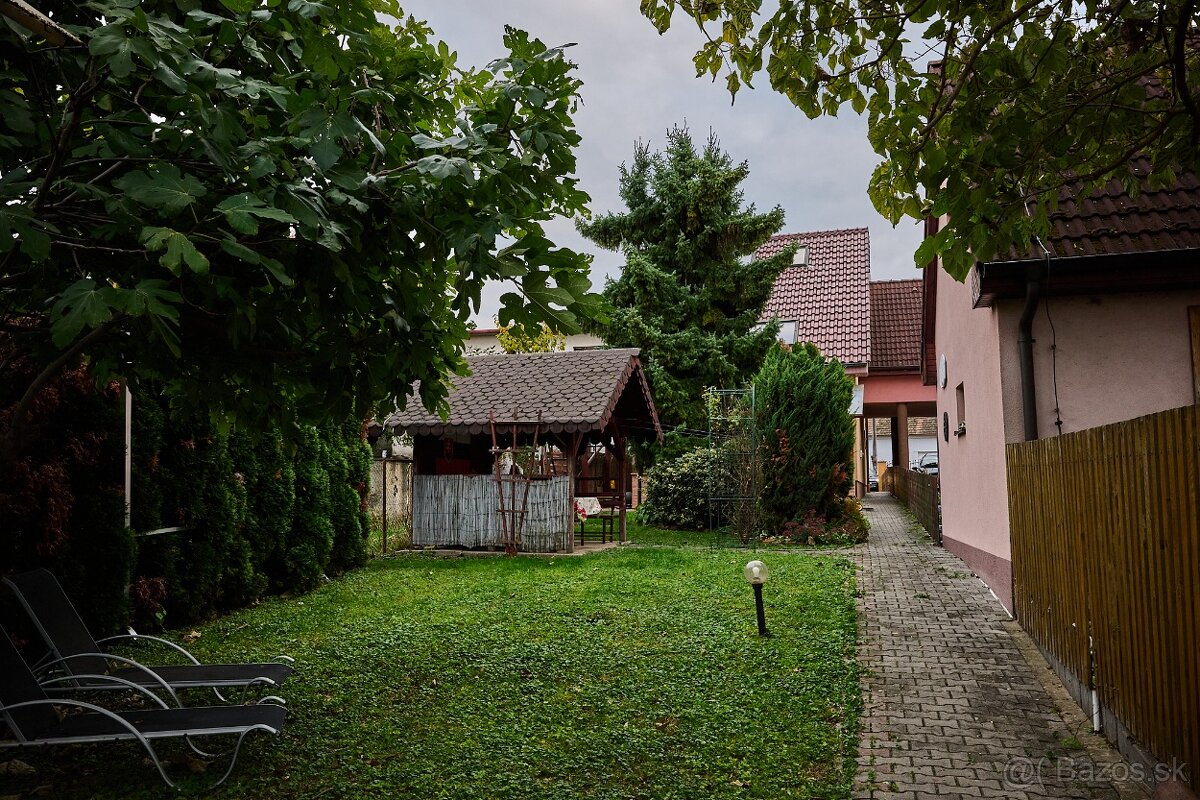 Predám 7 izbový rodinný dom - 15