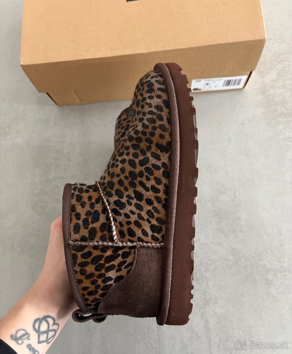 Ugg Classic ultra mini Caspian, pc 190€ - 15