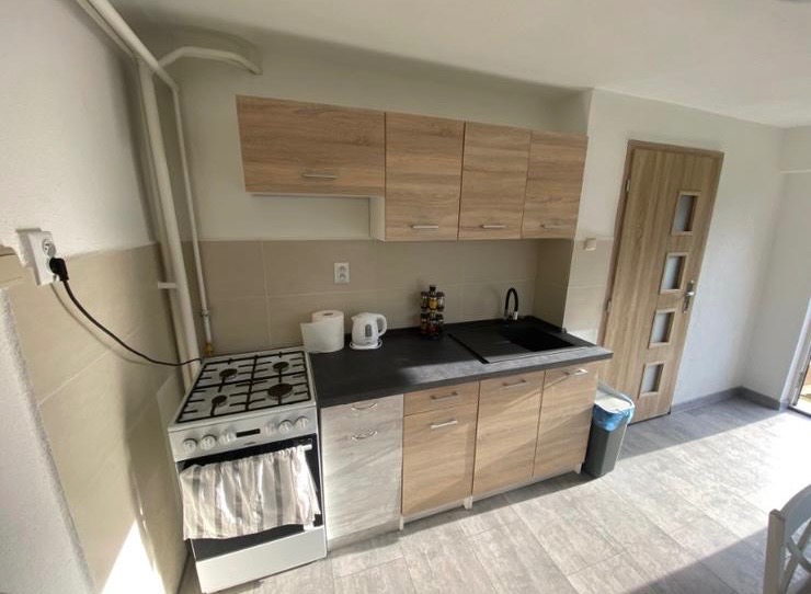 Interiérové a exteriérové stavebné realizácie - 15