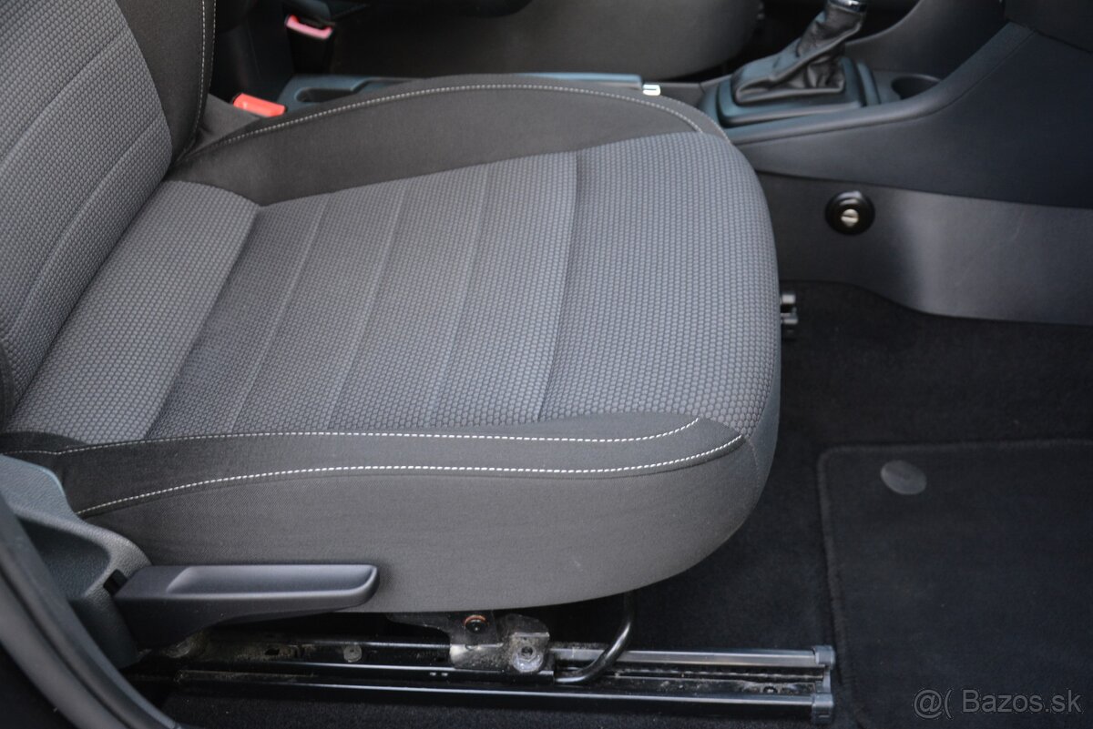 Škoda Rapid 1.60 TDi, Automat, TOP stav - 15