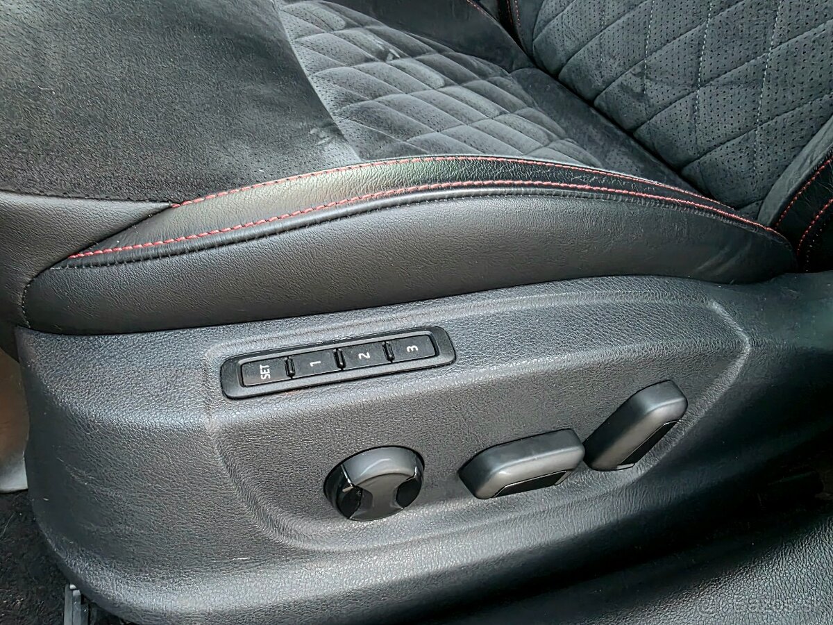 ŠKODA OCTAVIA RS Combi 2.0 TDI /facelift,Webasto✅️ - 15