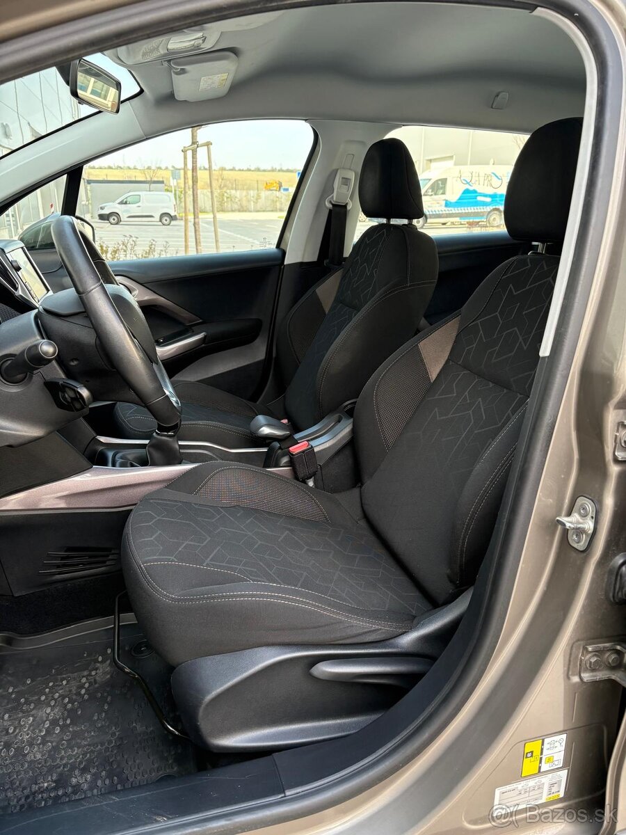 Peugeot 2008 1.2 PureTech 110 S S Style - 15