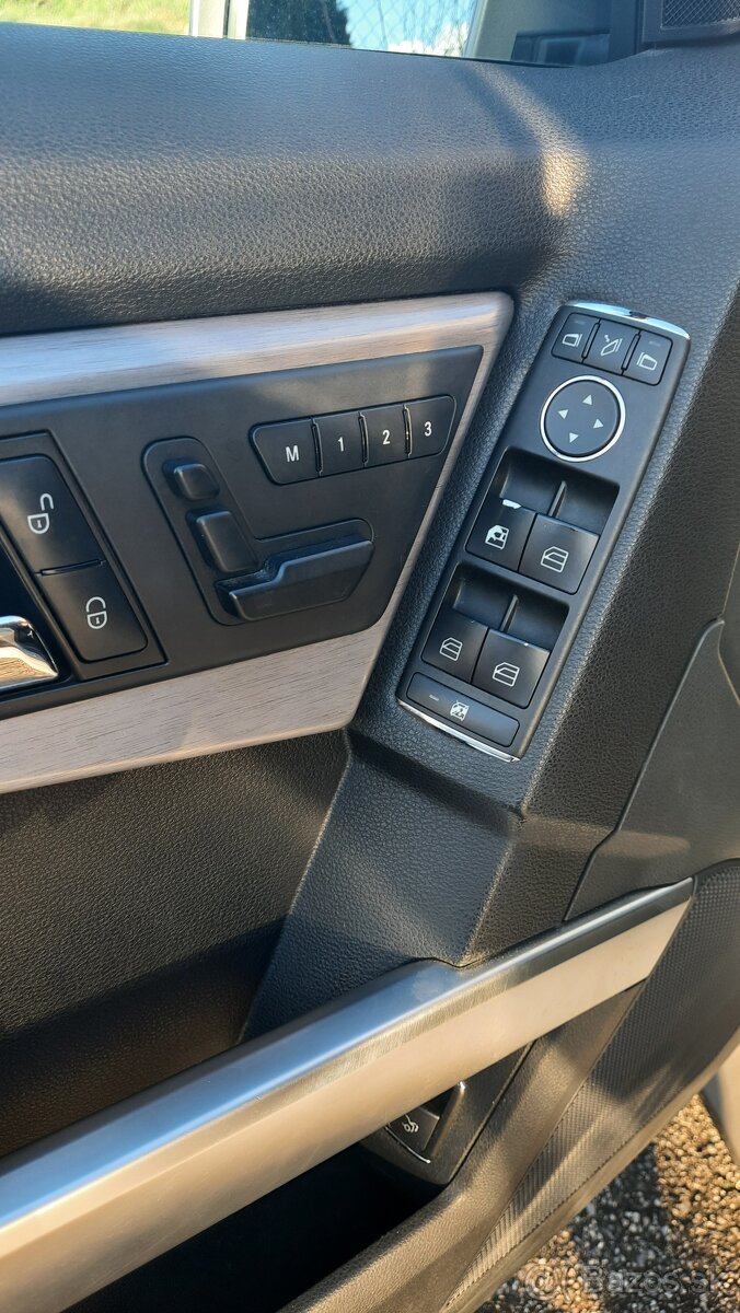 Predám Mercedes-Benz GLK 320 CDI 4MATIC A/T - 15