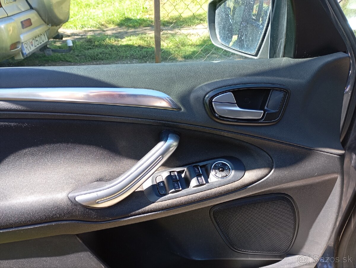 Predám Ford Galaxy - 15