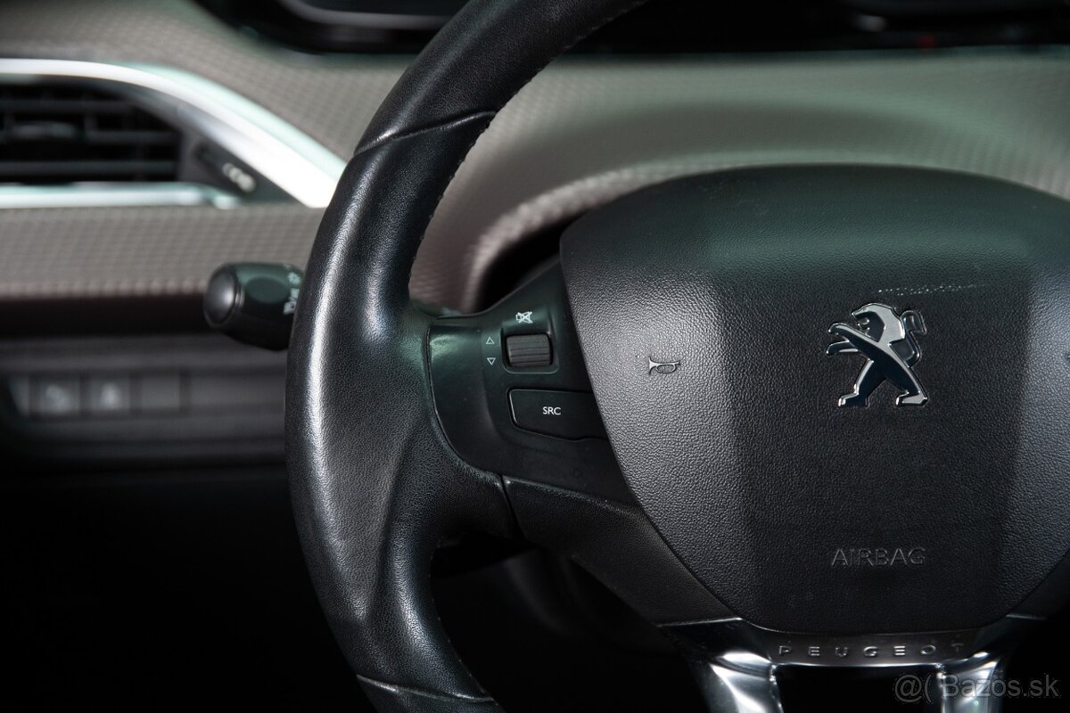 Peugeot 2008 1.2 60kW, manuál, 2013 - 15