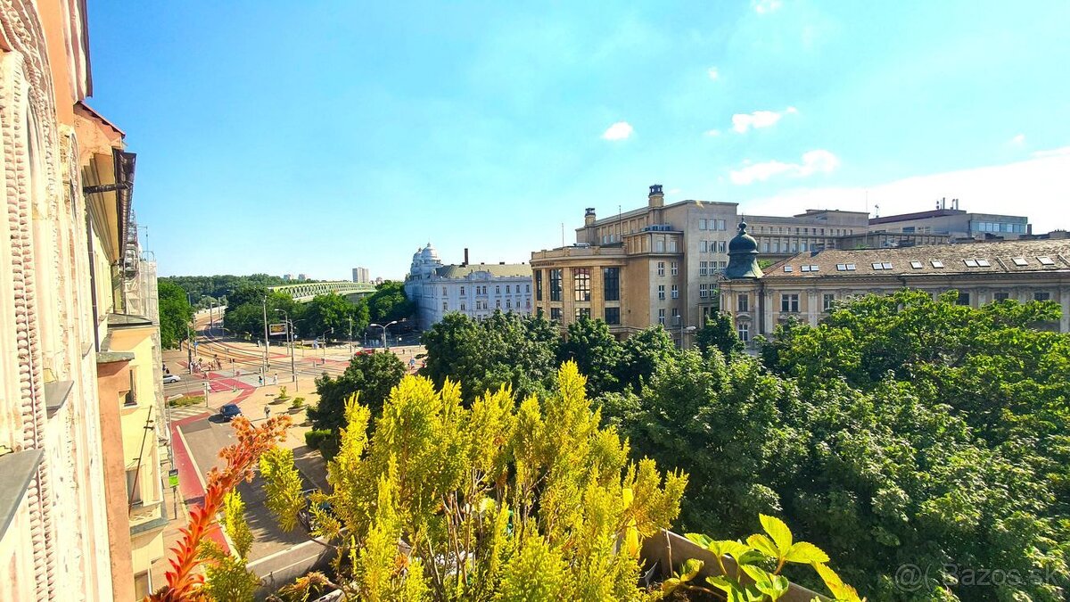 Exkluzívny 4-izbový byt v secesnom dome s výťahom – Šafáriko - 15