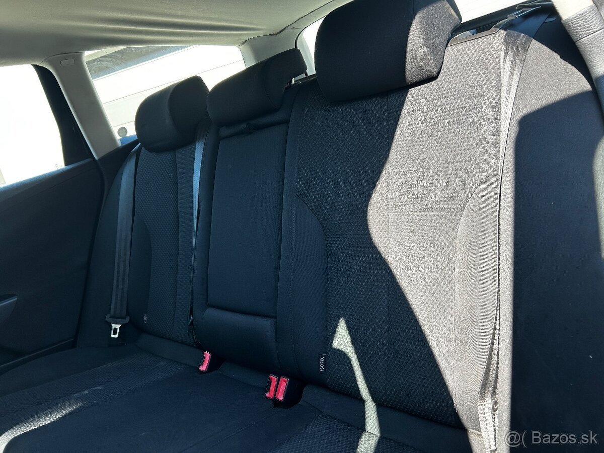 Volkswagen Passat B6 1.9TDI 77kw Bluemotion - 15