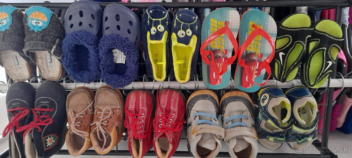 Malý garážový bazárik - 15