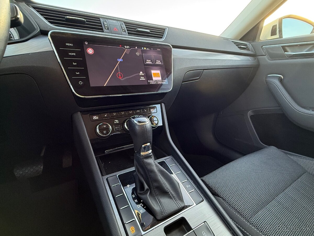 Superb Combi 2.0TDI DSG 58tis km DPH ČR FACELIFT, KAMERA,ACC - 15