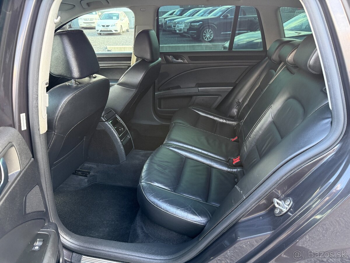 Škoda Superb Combi 2.0 TDI CR 170k Elegance DSG - 15