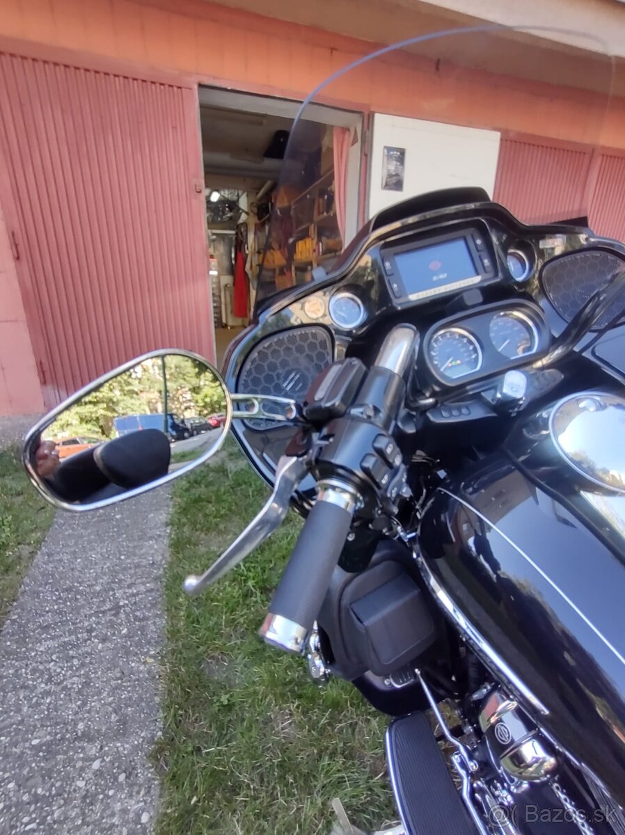 Harley Davidson Road Glide - 15