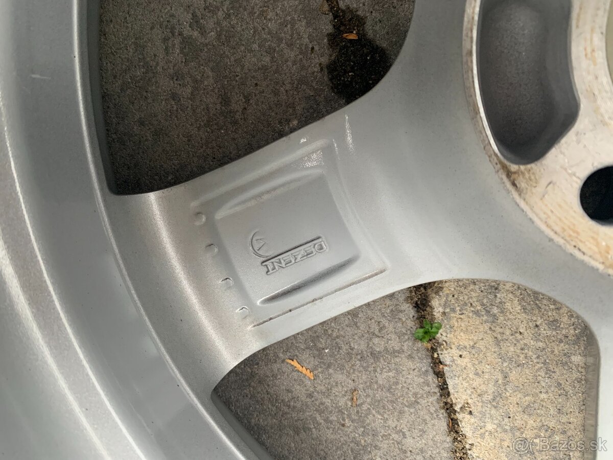 DEZENT elektróny 4x100 R17 + 205/55 R17 zimné pneu Laufen - 15