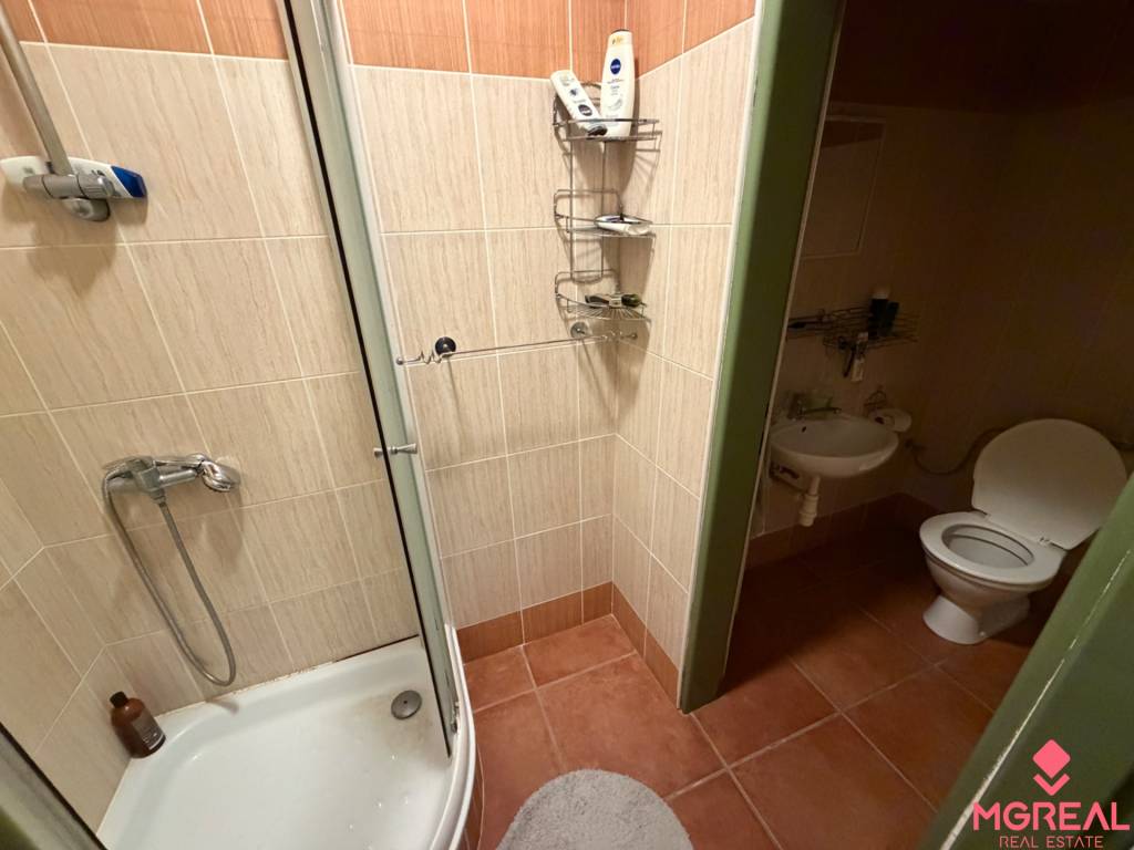 Veľký rodinný dom Podhradie - 15