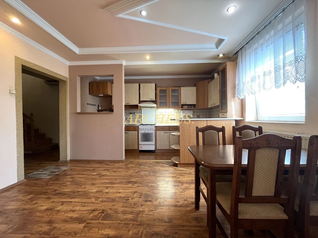 NA PREDAJ - RODINNÝ DOM, ZLATÉ, 8 KM OD BARDEJOVA - 15