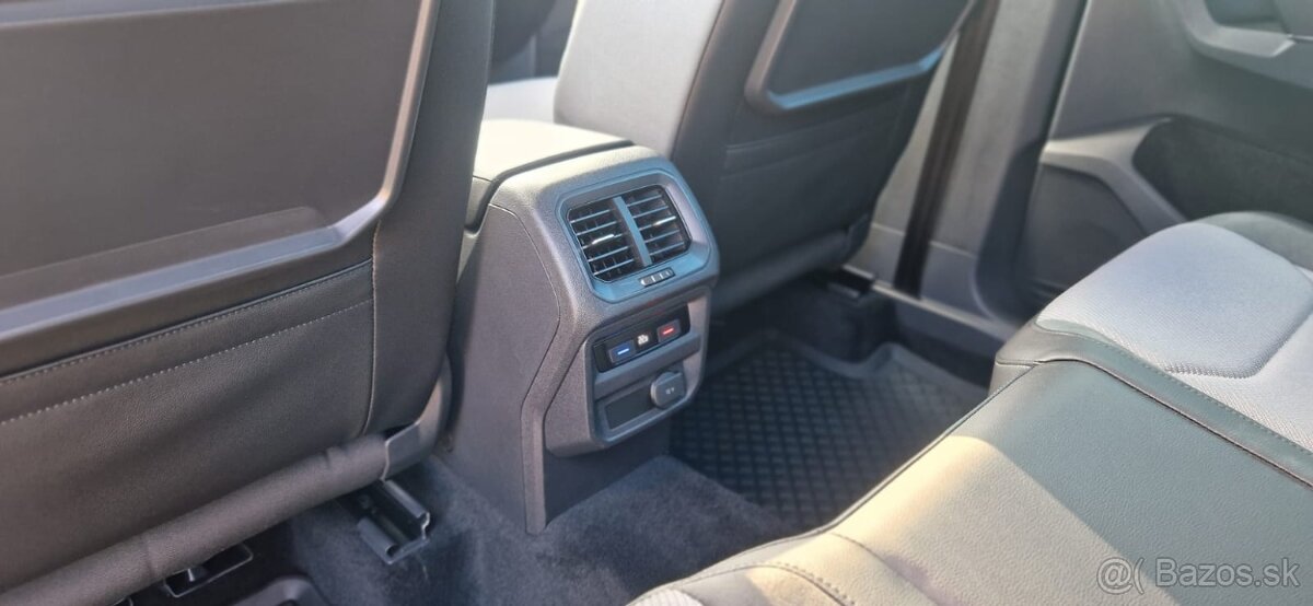 VW Tiguan 2.0 R-Line 4Motion - 15