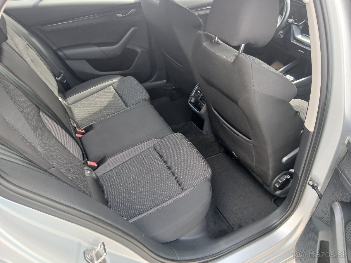 Škoda Octavia IV 2.0 TDI DSG - 15