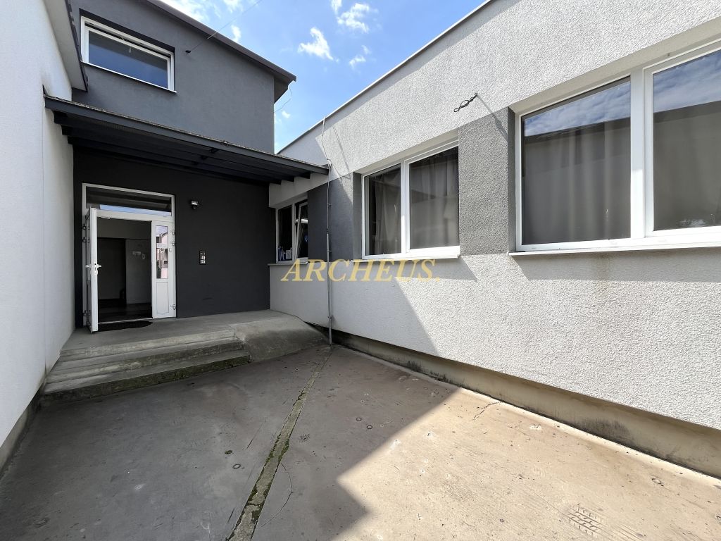 KOMERČNÉ PRIESTORY NA PRENÁJOM, BARDEJOV, ULICA KUKORELLIHO - 15