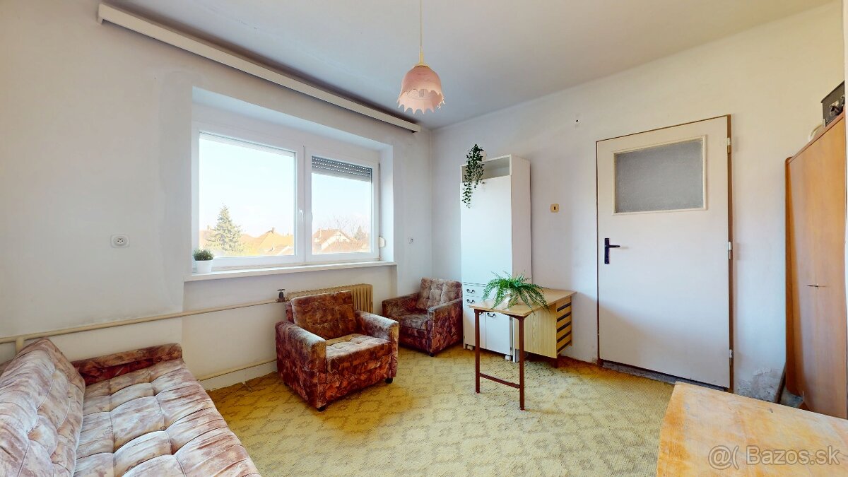 Atraktívny 5 izbový rodinný dom s garážou, veľký pozemok - 15