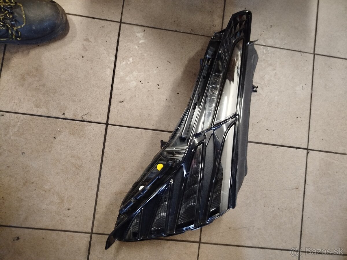 Zadný nárazník tucson NX4 400€ Kufor tucson NX4 600€ - 15