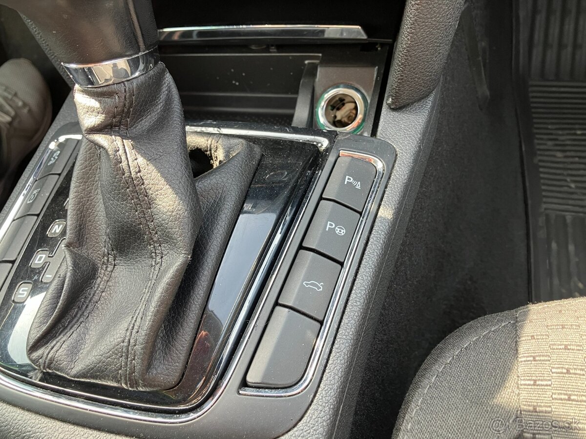 Škoda Superb Combi 2.0 TSI 147 kW Elegance DSG - 15