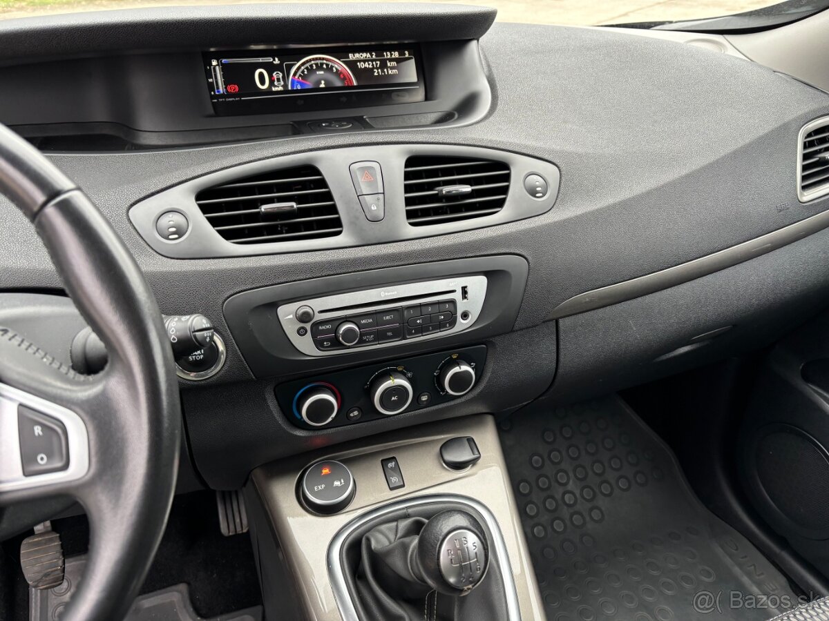 Renault Scenic XMOD 1.2TCe - 15