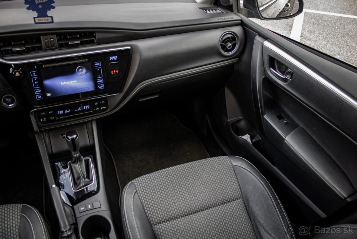 Toyota Corolla sedan 1.6 Ececutive - 15