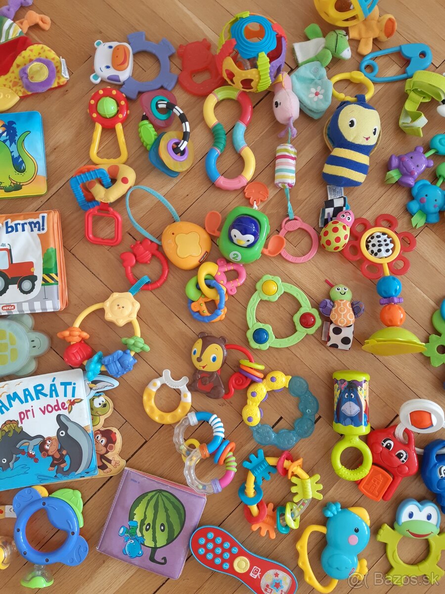 ,Postielka, vanicka, kresielko, hracky - 15