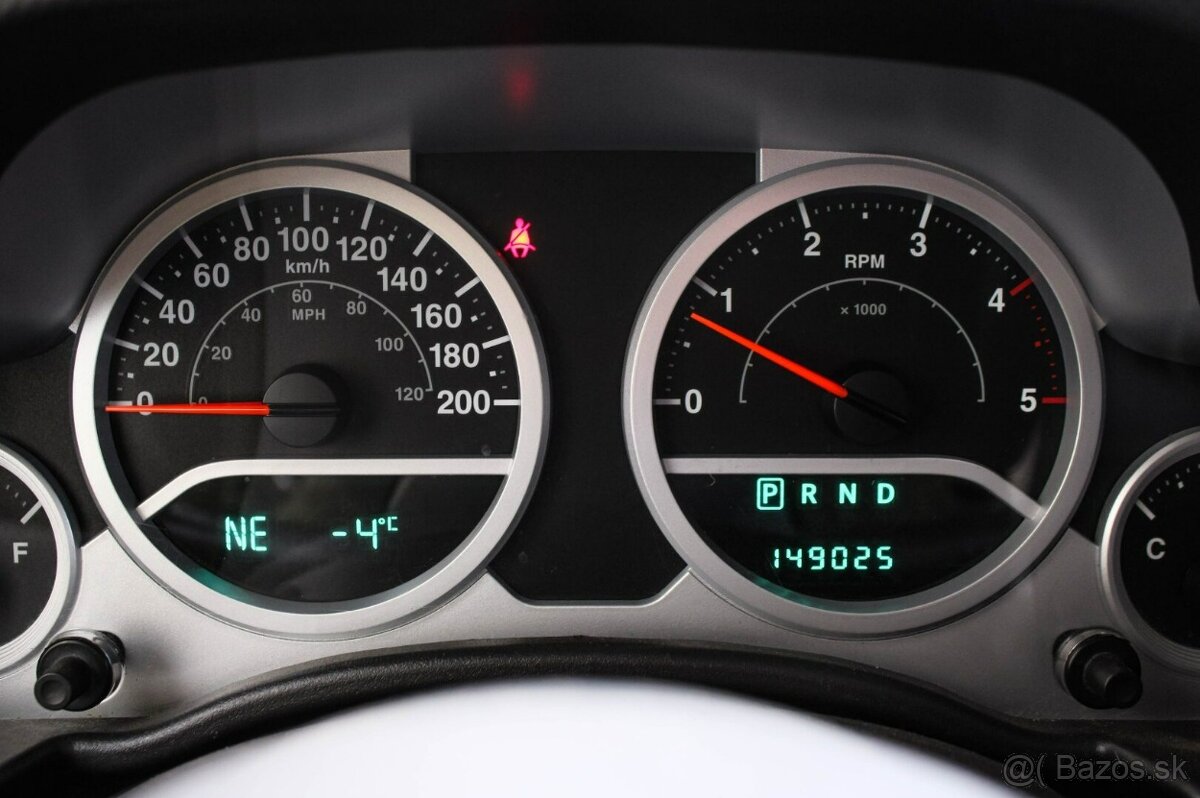 Jeep Wrangler 2.8 CRD Sport A/T - 15