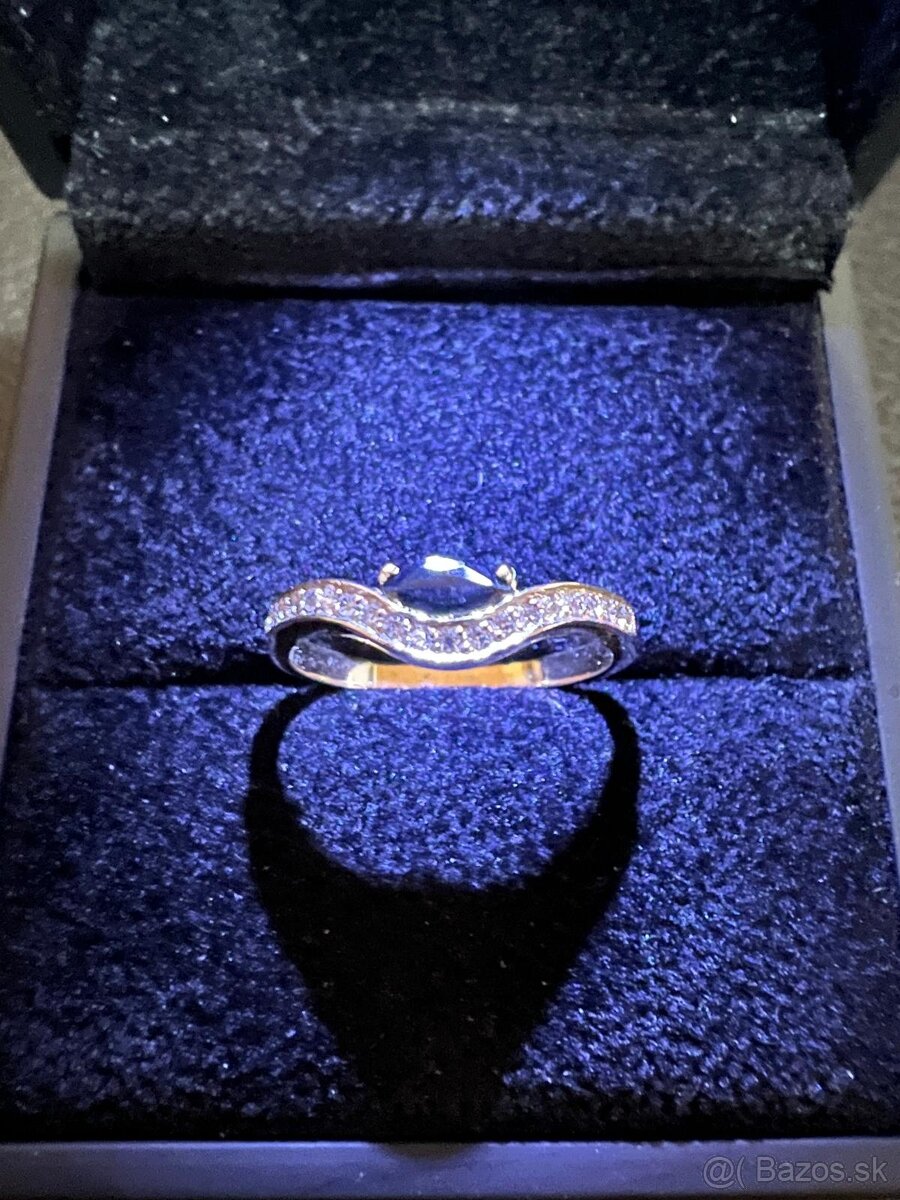 Zlatý dámsky prsteň - luxus - 15