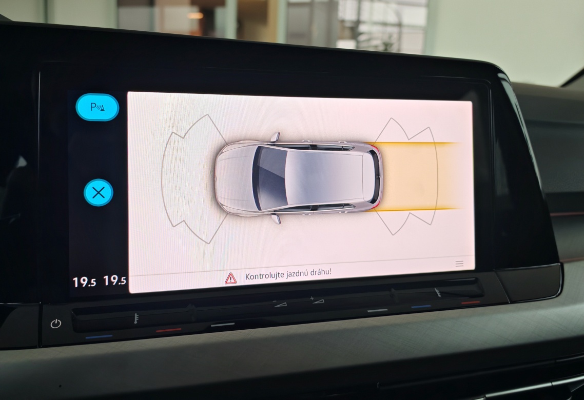 Volkswagen Golf Life 2.0 TDI 110KW DSG/AJ NA SPLÁTKY/ - 15