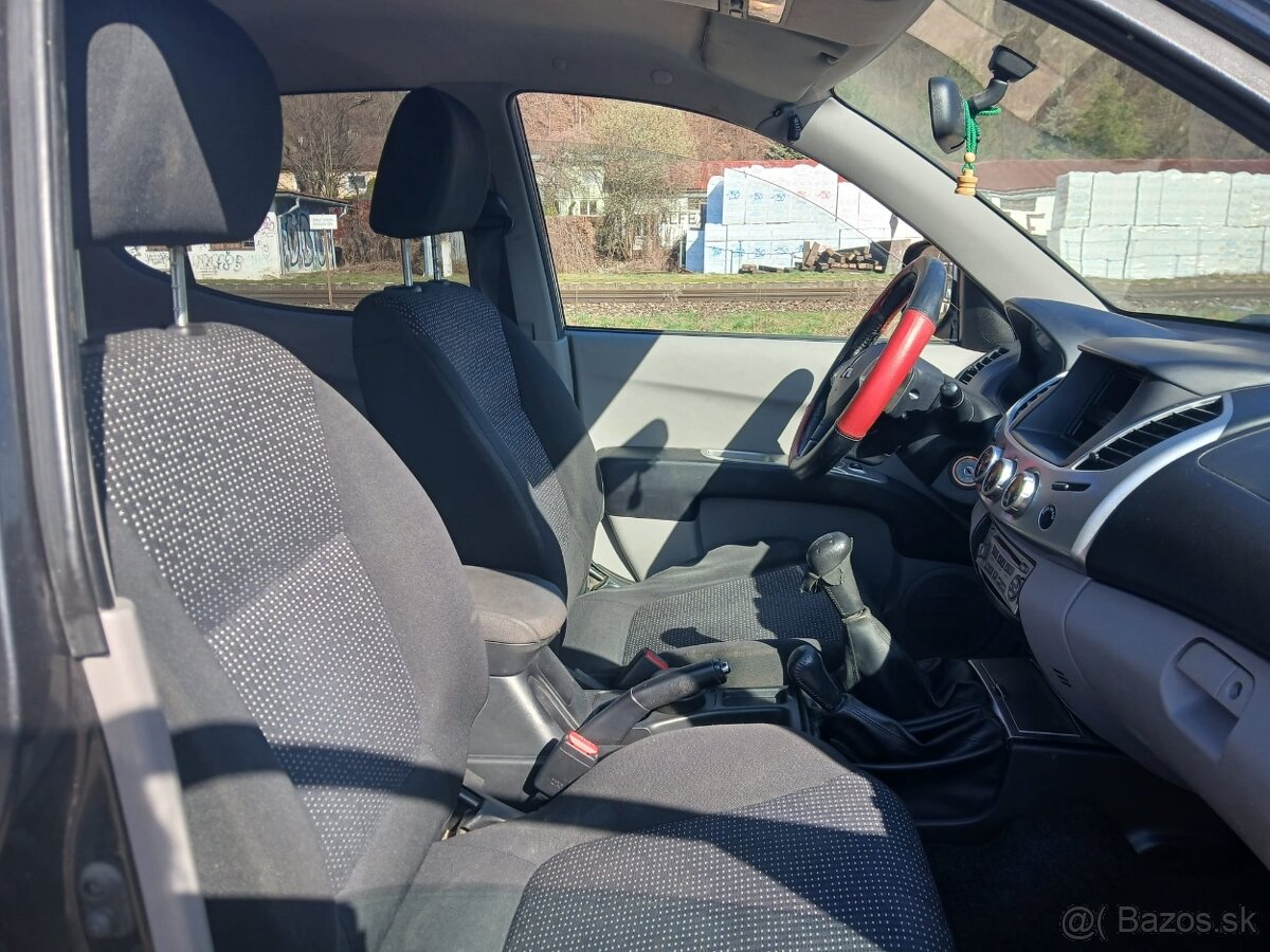 Mitsubishi L200 vo výbave DAKAR - 15