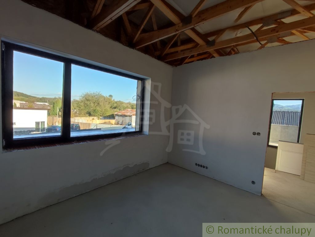 Moderný rodinný dom v pokojnej prírodnej lokalite, na skok - 15