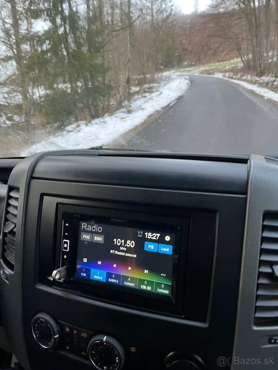 Mercedes-Benz Sprinter - 15