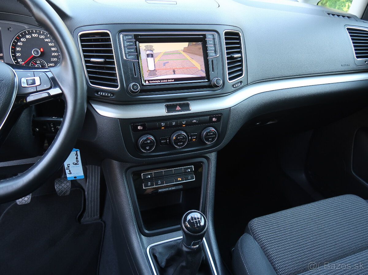 Volkswagen Sharan 2.0 TDI Highline 2018 - 7 miest - - 15