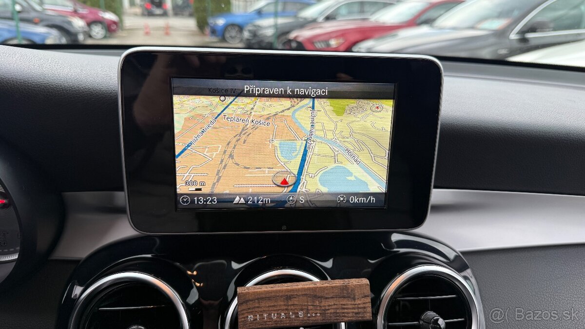 Mercedes-Benz GLC SUV 220d 4MATIC A/T - 15