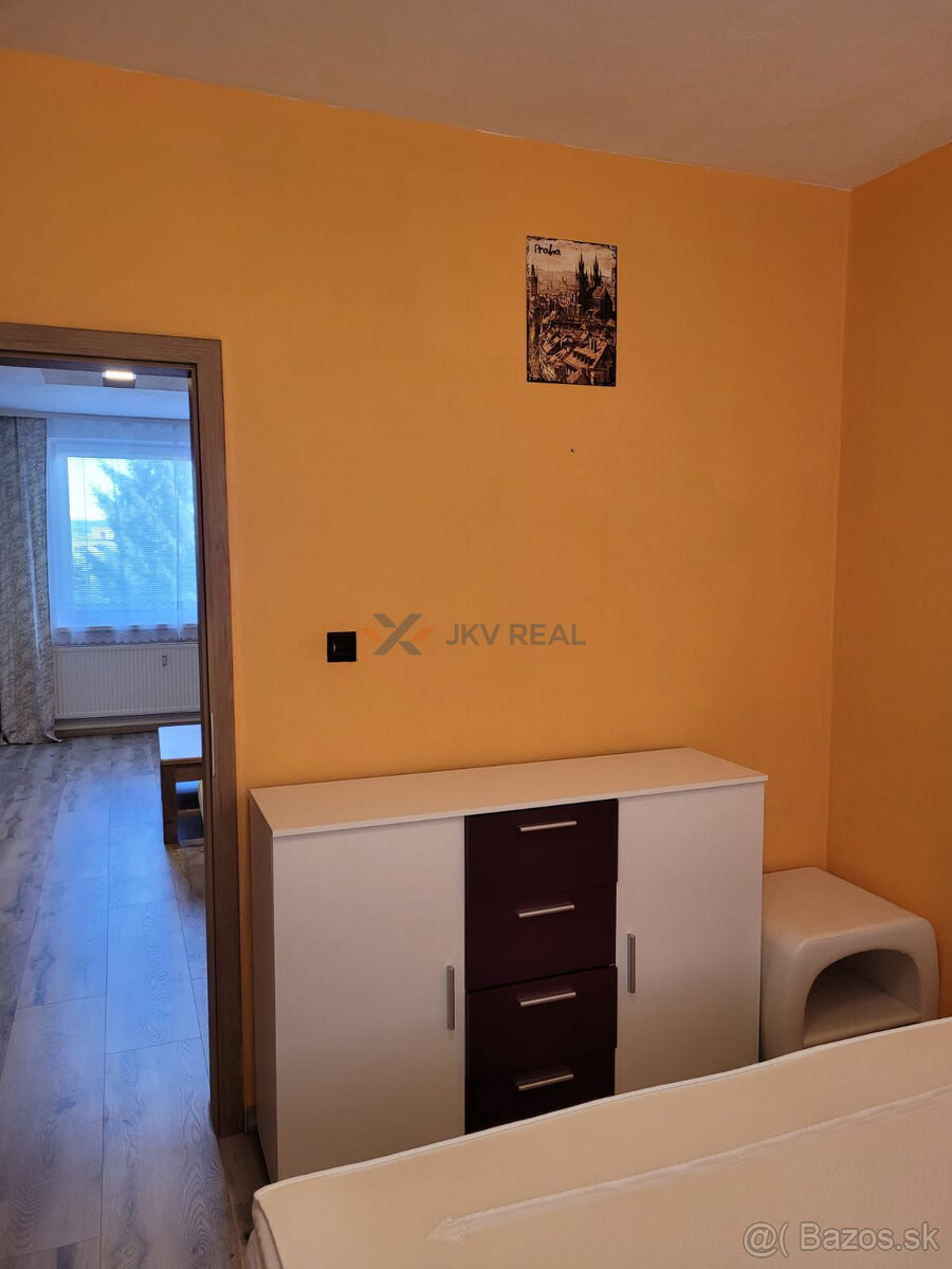 Na prenájom krásny zrekonštruovaný 3-izbový byt - 15