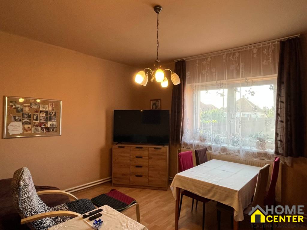 REZERVOVANÝ 4 izbový rodinný dom s garážou, Zlatná na Ostrov - 15