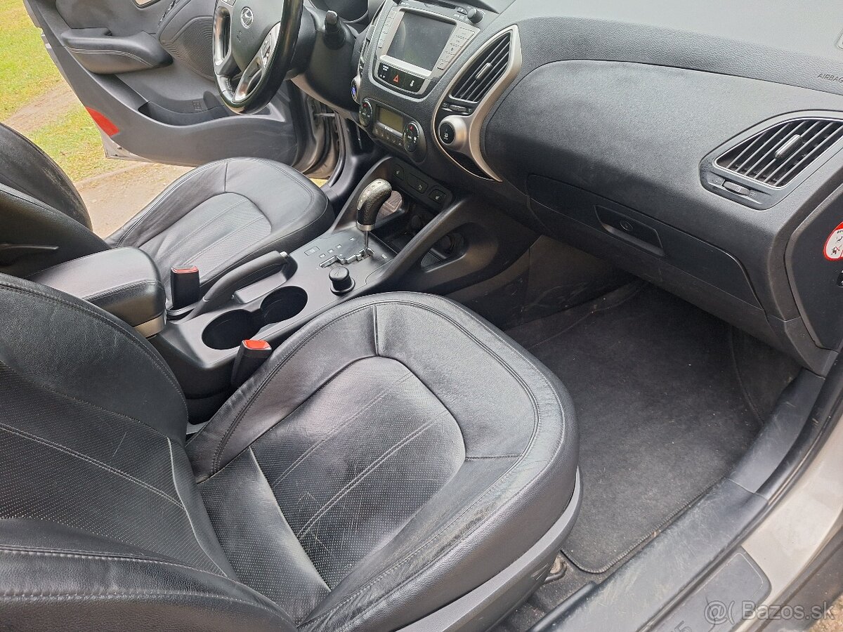 Hyundai ix35 2.0 CRDi 16V 4x4 AUTOMAT 2 majiteľ - 15