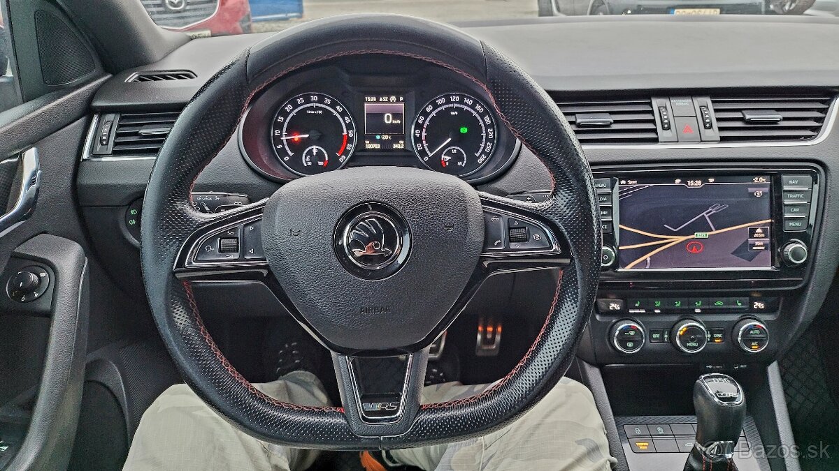 Škoda Octavia Combi 2.0 TDI RS DSG 4x4 - 15