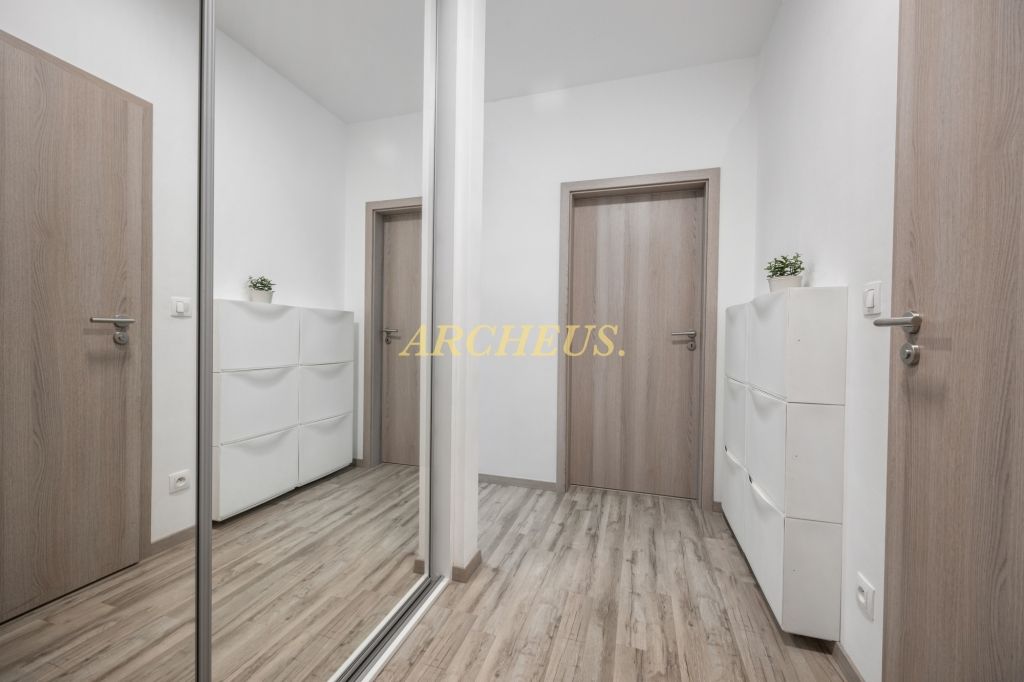 NA PREDAJ MODERNÝ 2-IZBOVÝ BYT BRATISLAVA-SLNEČNICE - 15