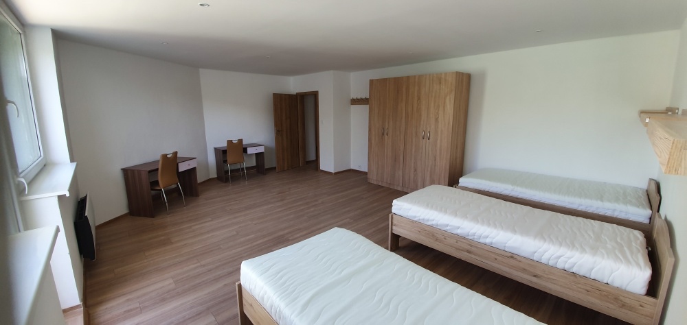 POLYFUNKČNÝ 4. podlažný objekt, 242,7m2, Sídlisko II., PO - 15