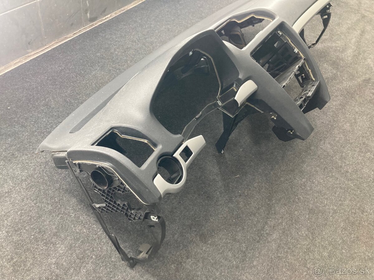 Interiér škoda Octavia 2fl - 15