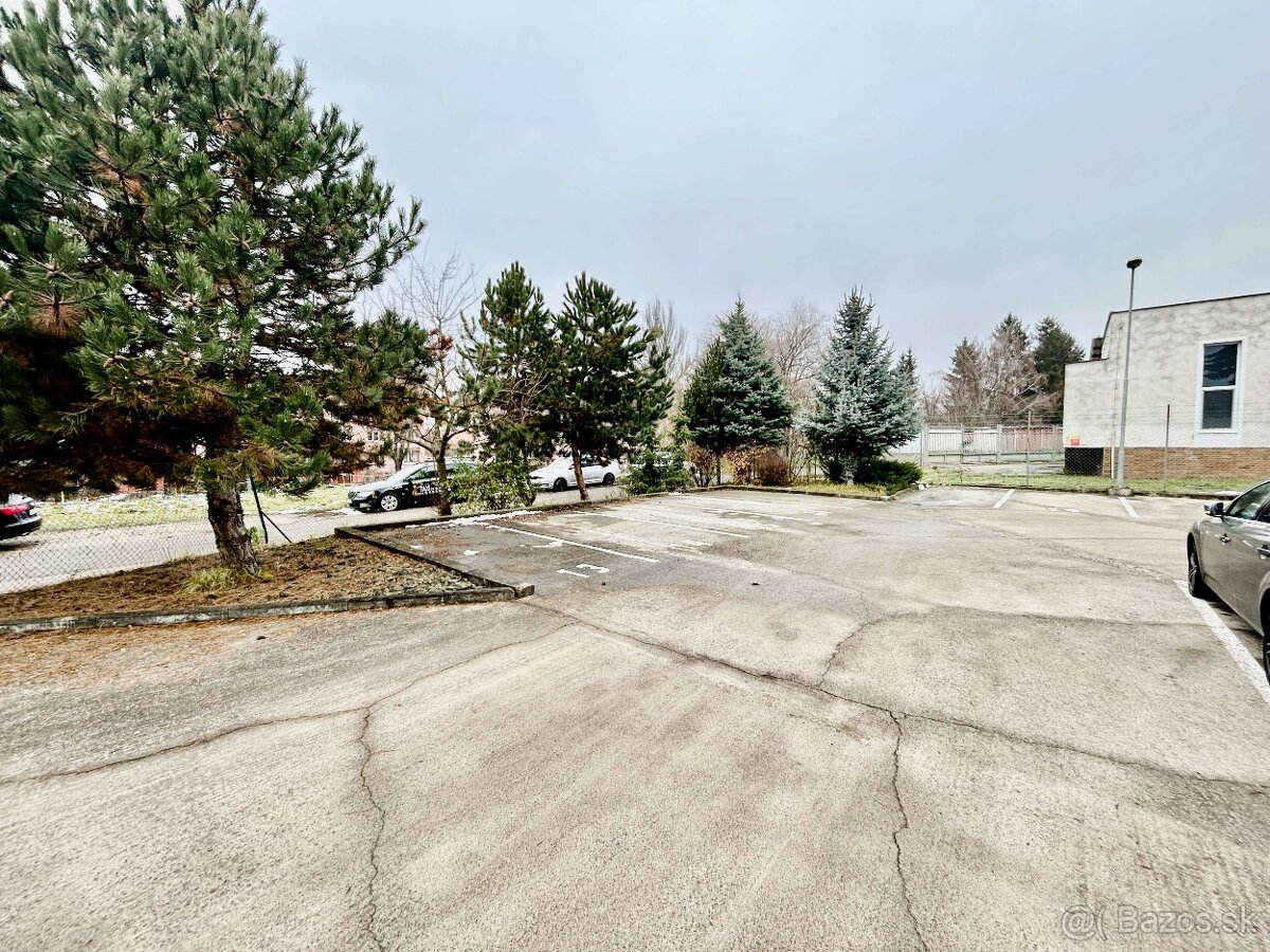 Zvolen, mesto – 1-izb. byt s vlastným park. miestom, 31 m2 - 15