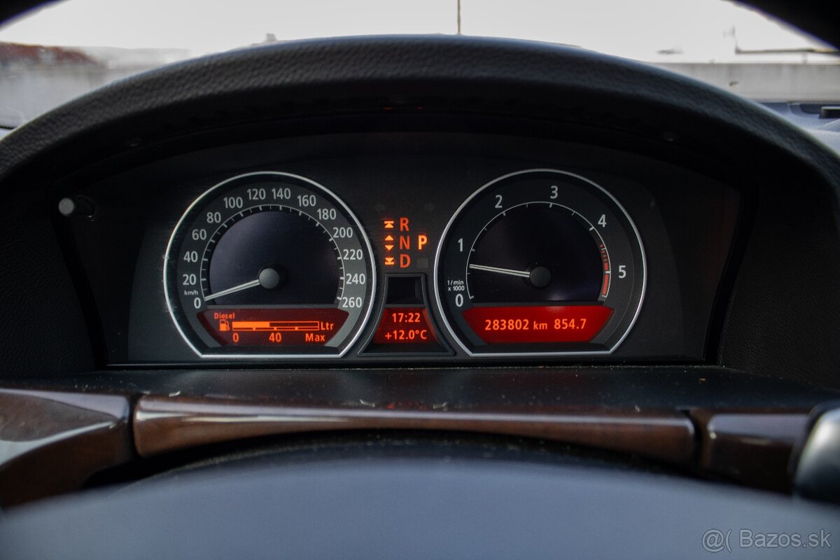 BMW Rad 7 730d A/T, 170kW, A6 - 15