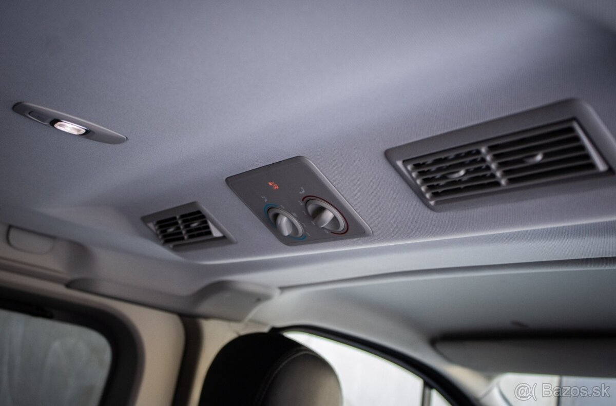 Renault Trafic SpaceClass L2H1 1.6 dCi, 8-Miestny - 15