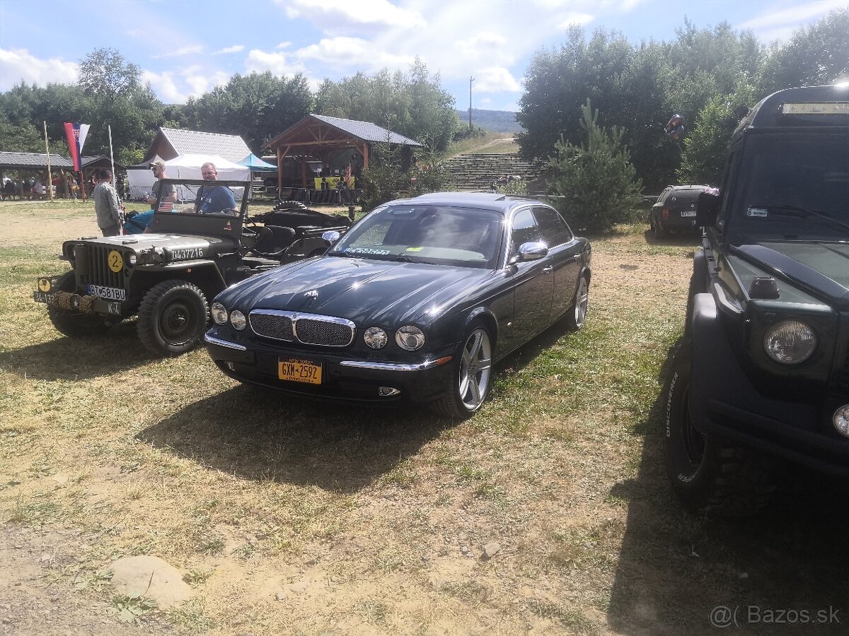 Jaguar XJ - 15