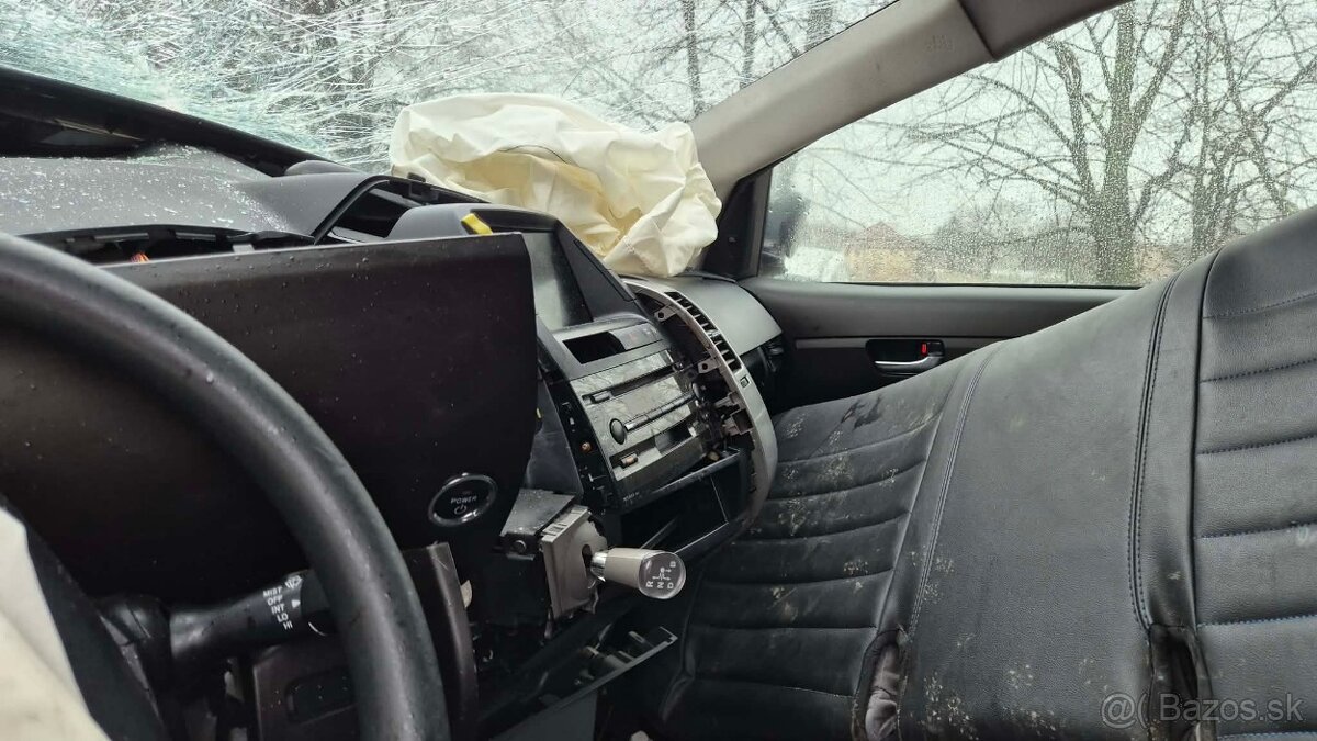 Toyota Prius 1,5i 57kw - 15