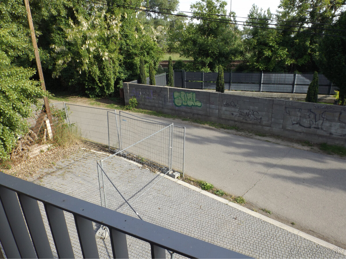 SENEC – SLNEČNÉ JAZERÁ JUH – NA PREDAJ – novostavba 3 izbové - 15