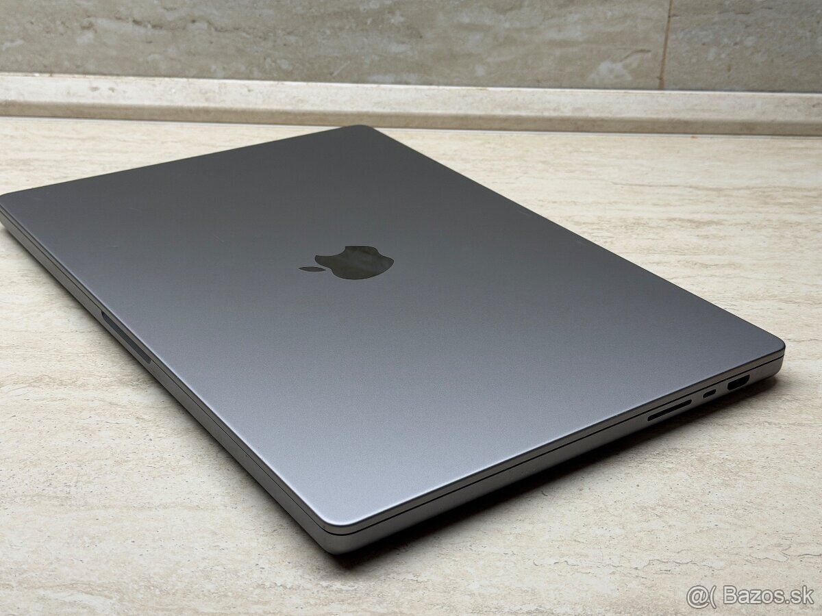 MacBook Pro 16" / M2 Pro / 16GB / 512GB / vesmírne šedý - 15