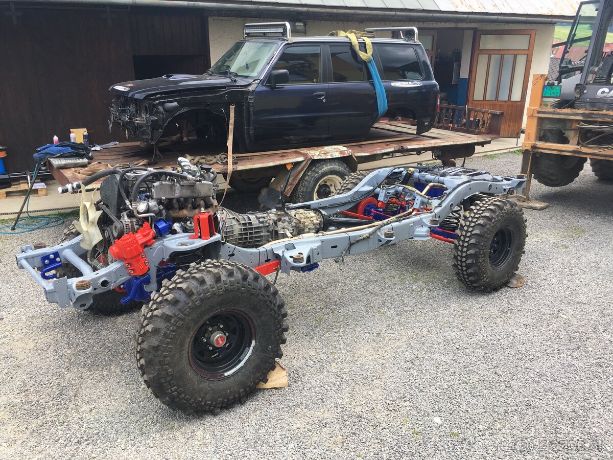 Nissan Patrol GR Y61 - 15